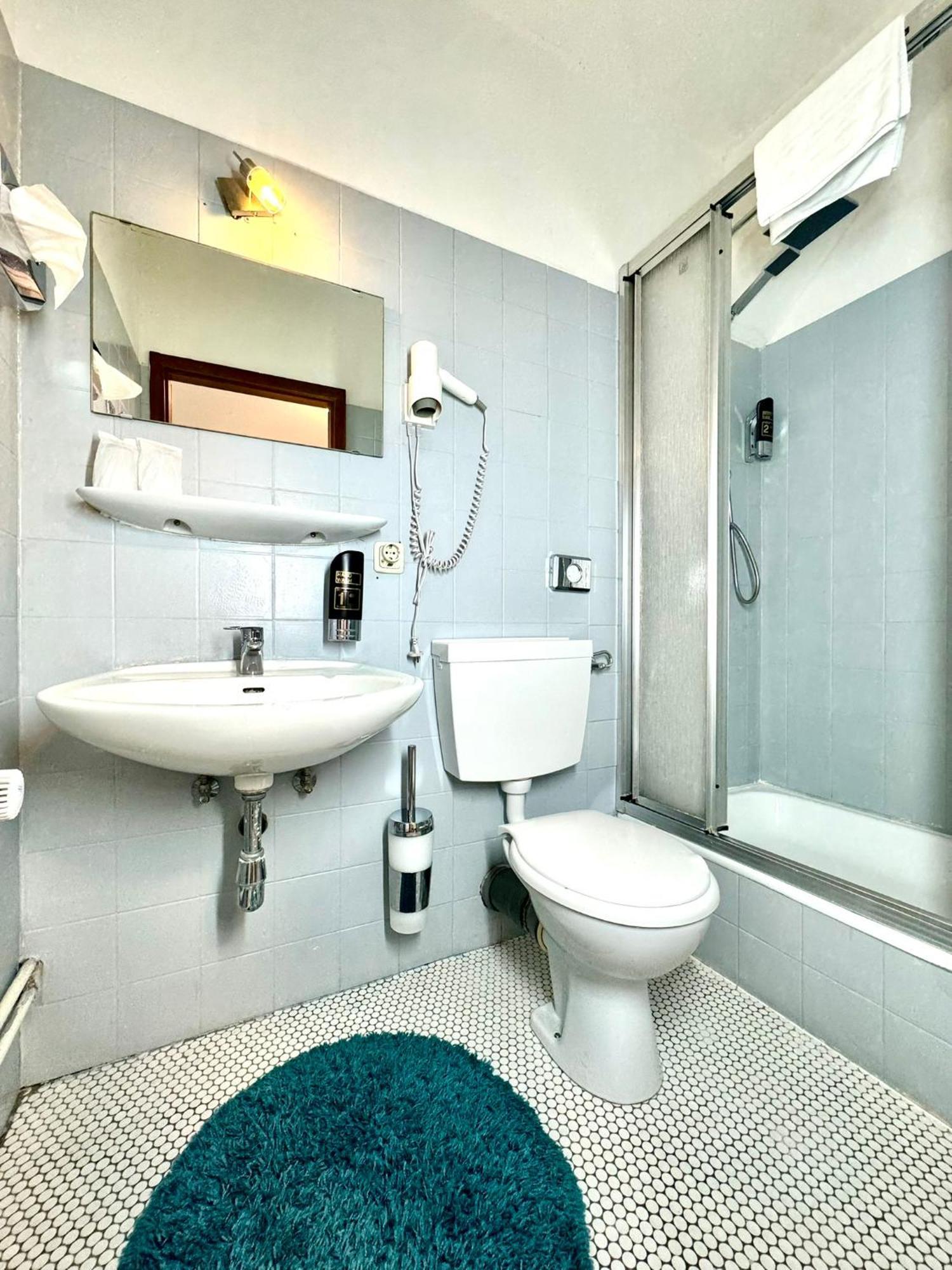 Hotel Zum Ruecking Northeim Dış mekan fotoğraf